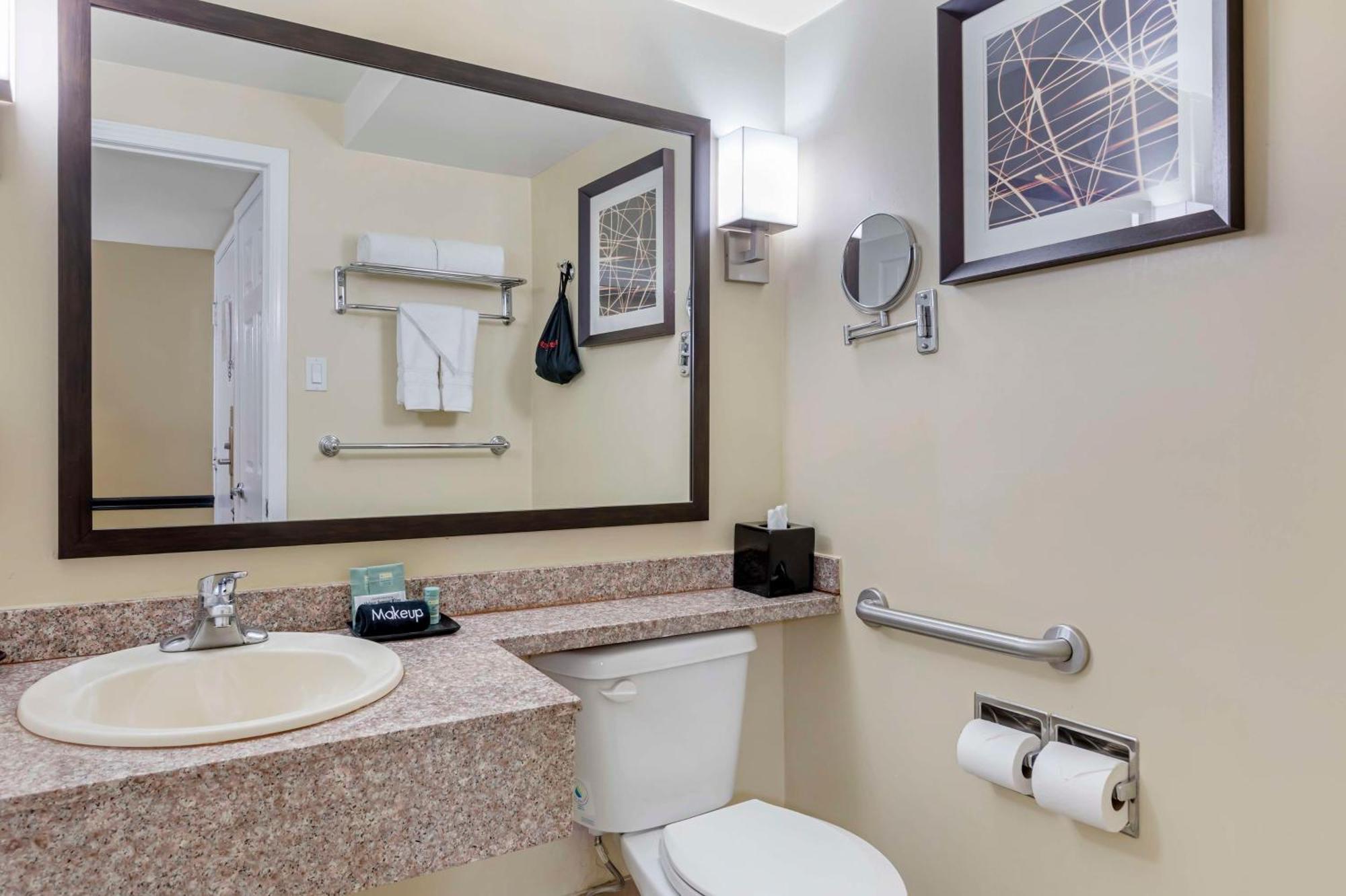 Western Canoga Park Motor 4* Los Angeles